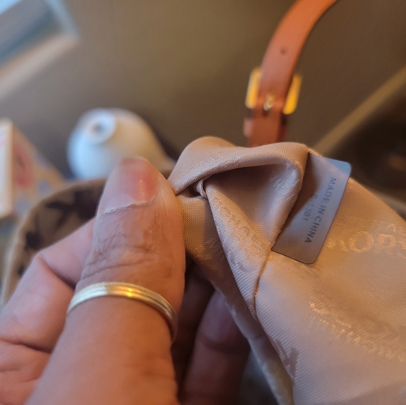 Pre-loved Micheal Kors Signature Tote with Orange leather straps. - Picture 9 of 15